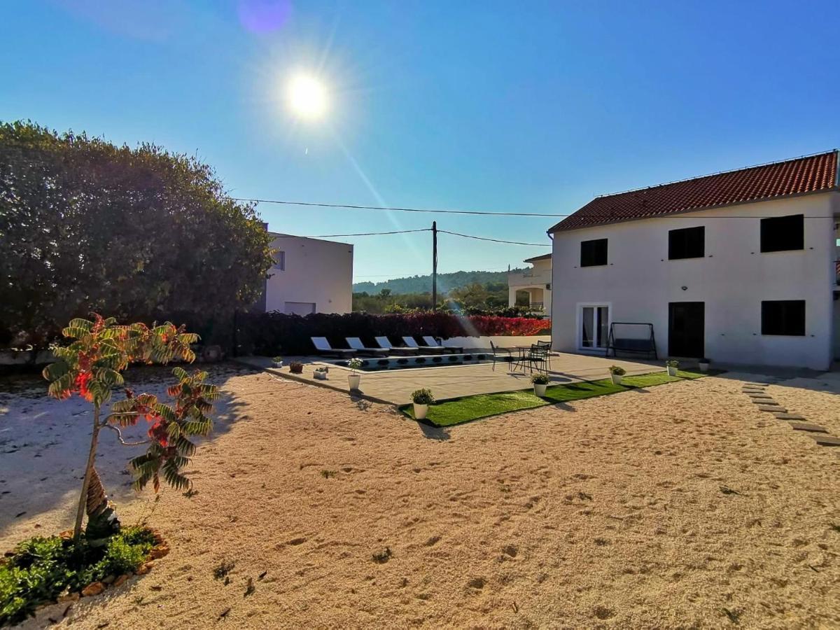Holiday Home Nino With Amazing Swimming Pool Slatine Luaran gambar